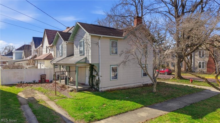 638 6th Street, Marietta, OH - Photo 2