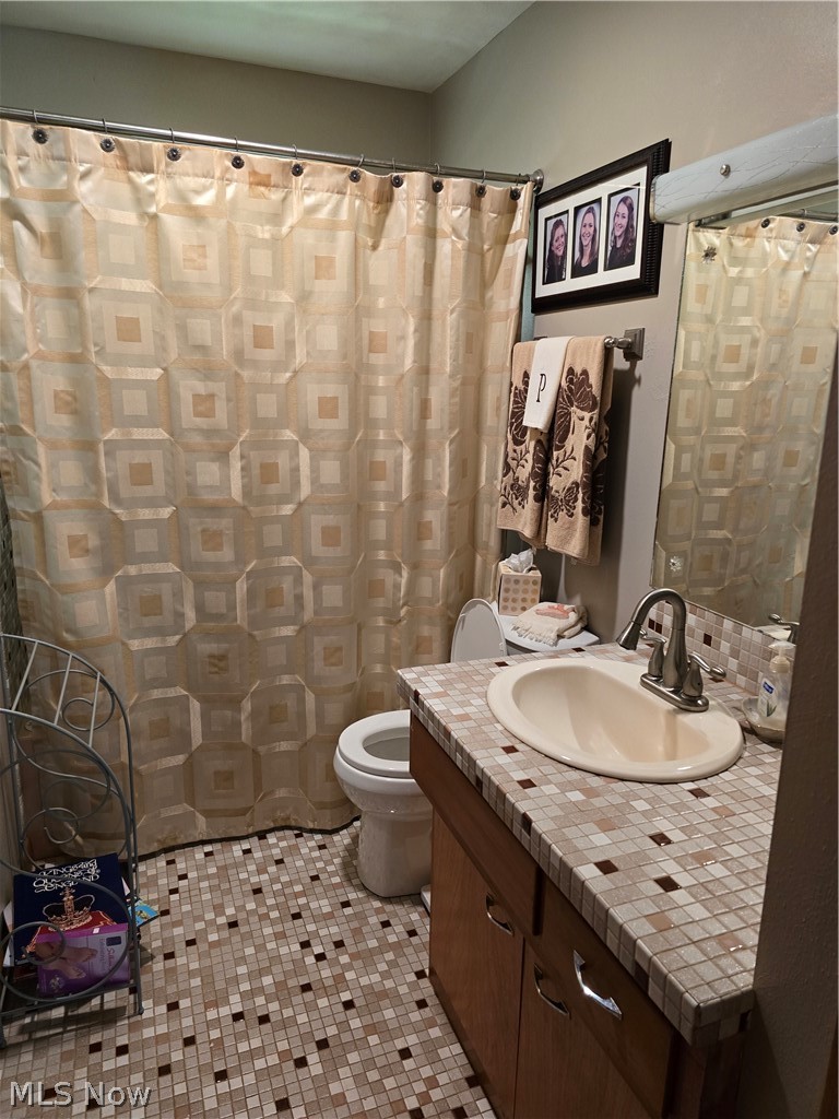 2922 Waverly Road, Williamstown, WV - Photo 6