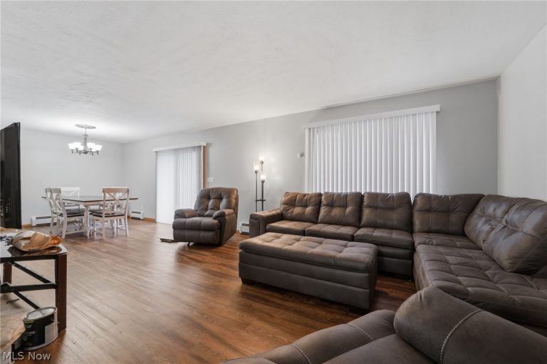 736 Lake Erie Street, Conneaut, OH - Photo 4