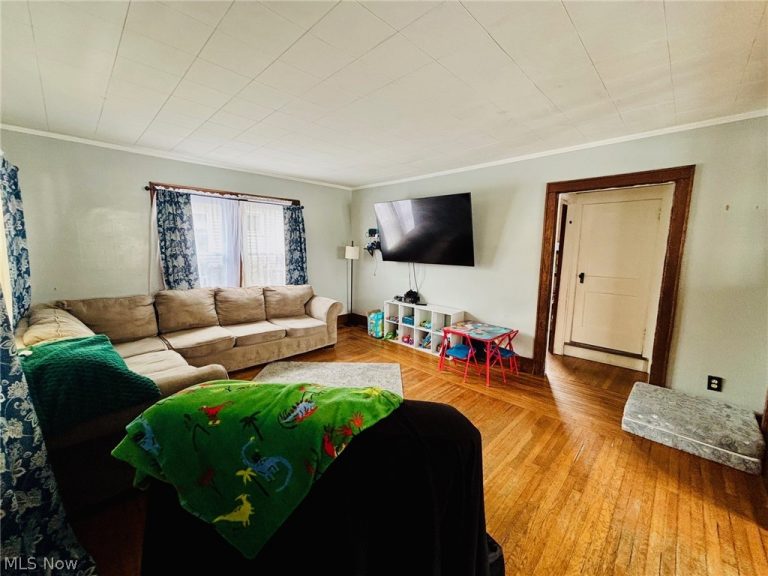 1051 Main Street, Ravenna, OH - Photo 4