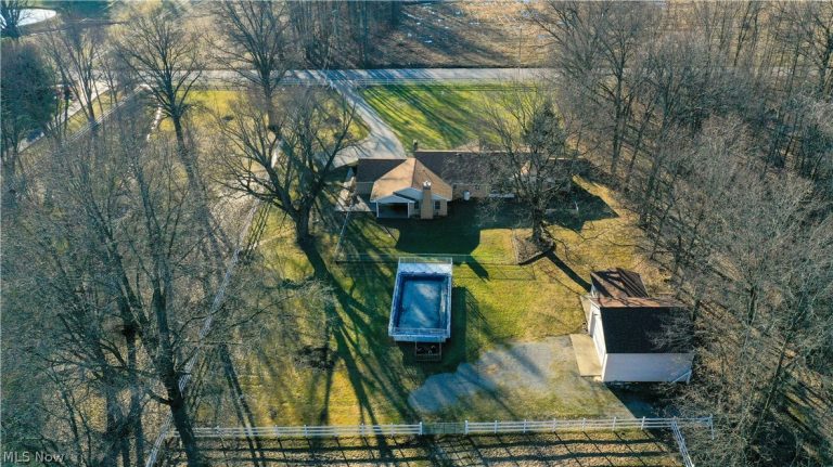 11671 Green Beaver Road, Canfield, OH - Photo 5