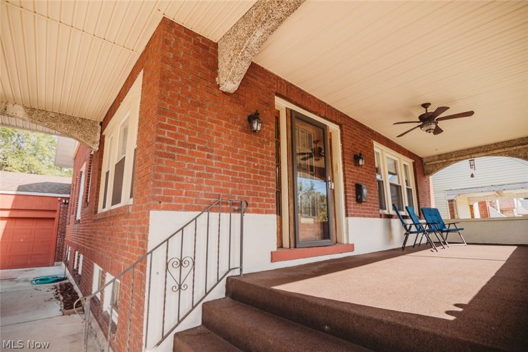 2107 PARK Avenue, Parkersburg, WV - Photo 5