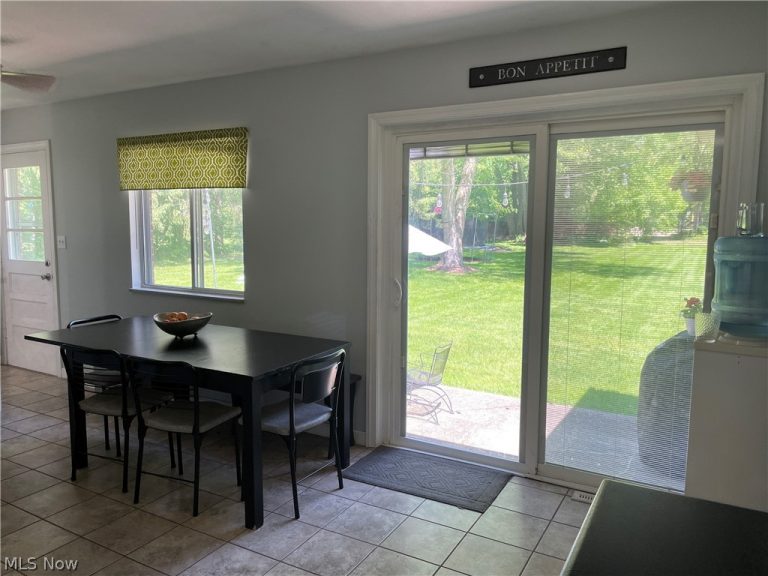 3385 Hemphill Road, Norton, OH - Photo 8