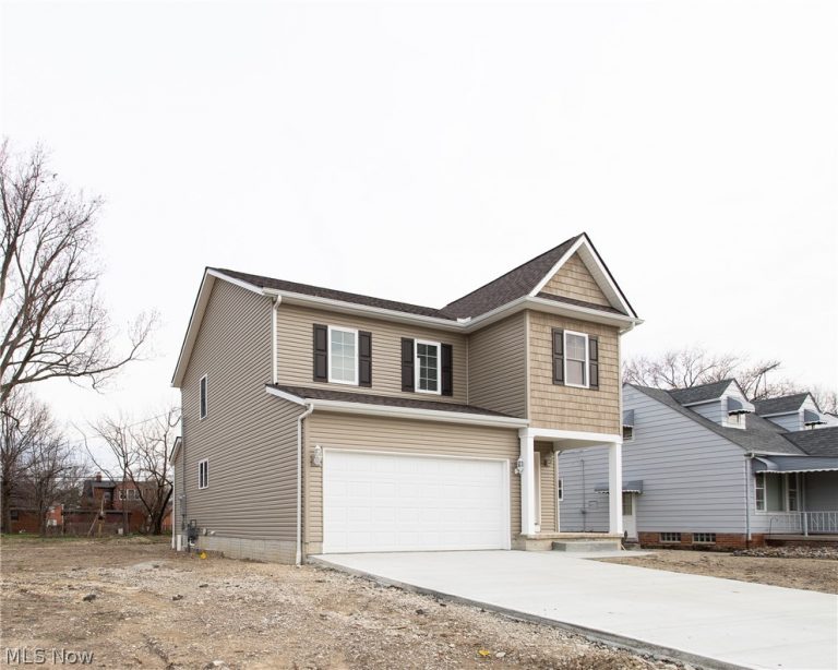 24431 Hartland Road, Euclid, OH - Photo 3