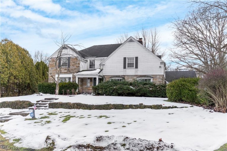 925 Colonial Drive, Youngstown, OH - Photo 3