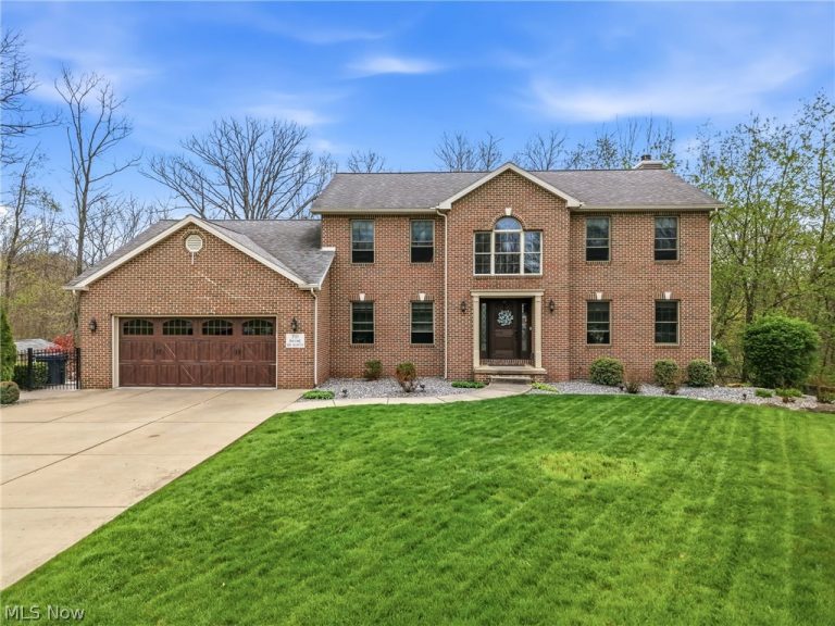 701 Ravine Drive, McDonald, OH - Photo 2