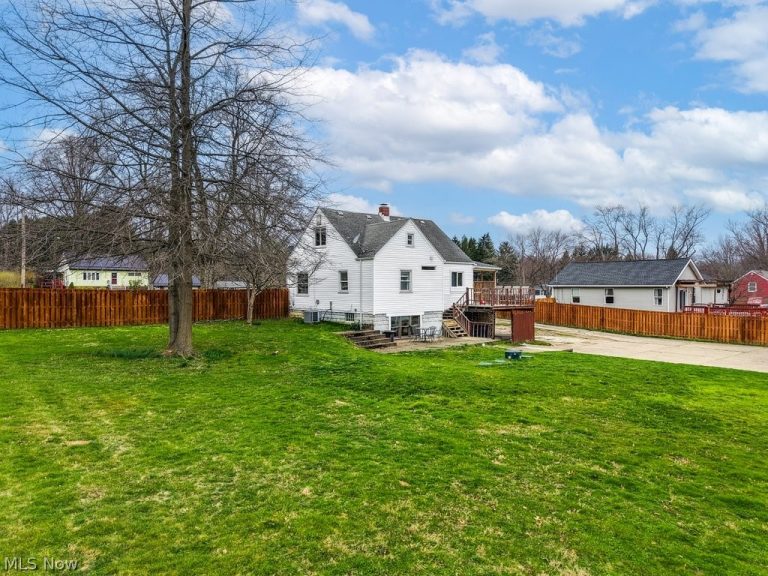 2899 Hametown Road, Norton, OH - Photo 3