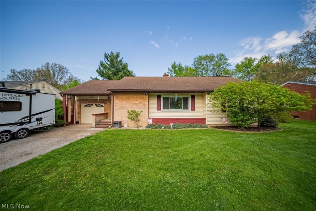 10129 River Road, Elyria, OH