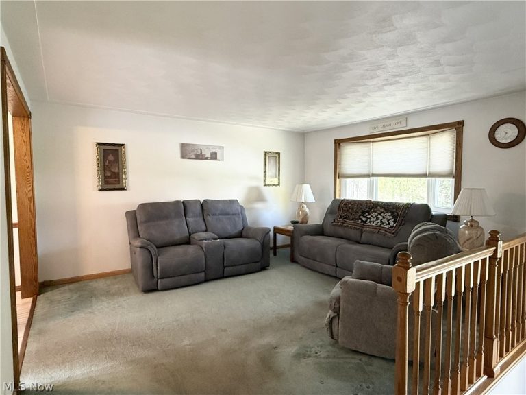 601 Emmett Way, Steubenville, OH - Photo 4