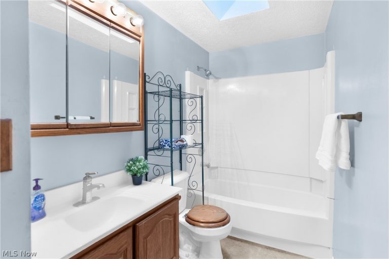 1077 Diamond Street, Ravenna, OH - Photo 4