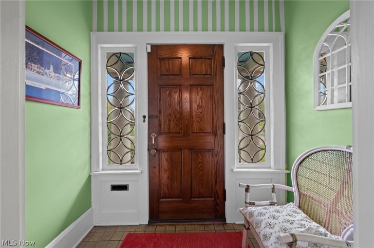 210 Storer Avenue, Akron, OH - Photo 2