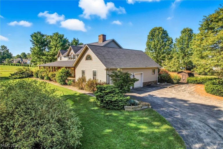 4114 Raccoon Road, Canfield, OH - Photo 4