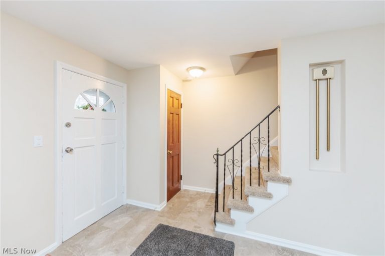 4037 Monticello Boulevard, Cleveland Heights, OH - Photo 2