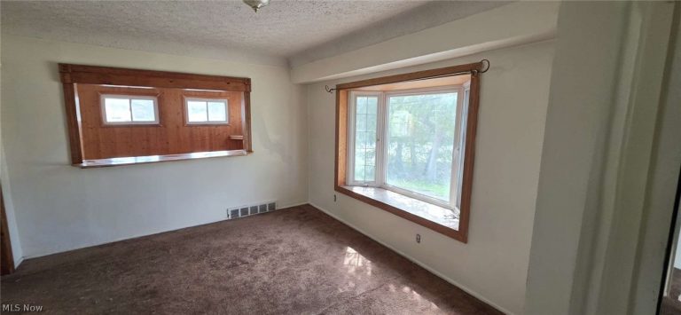 1811 Green Road, South Euclid, OH - Photo 5