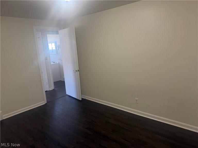 2471 Chaney Circle, Youngstown, OH - Photo 6