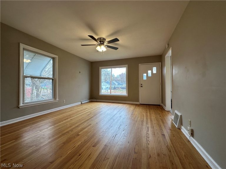 1600 Bond Street, Akron, OH - Photo 2