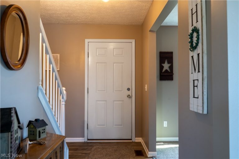 38210 Kingston Drive, North Ridgeville, OH - Photo 4