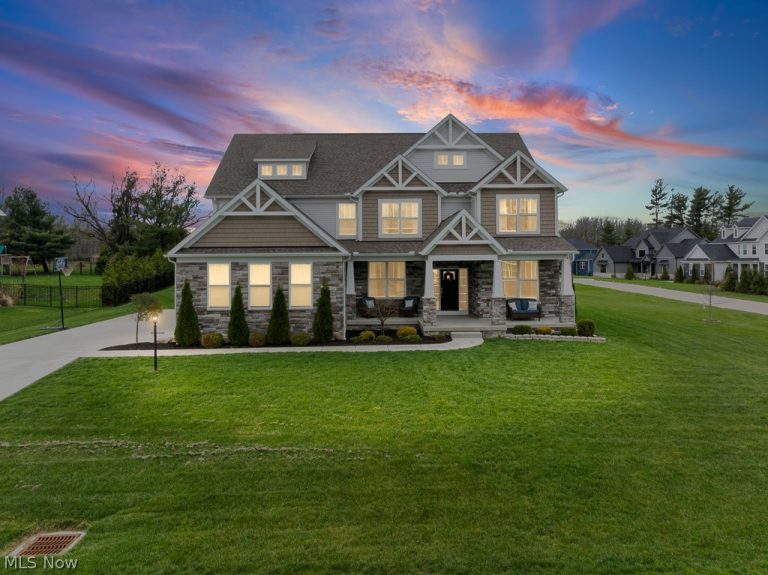 1316 Skyland Falls Boulevard, Hinckley, OH, 44233