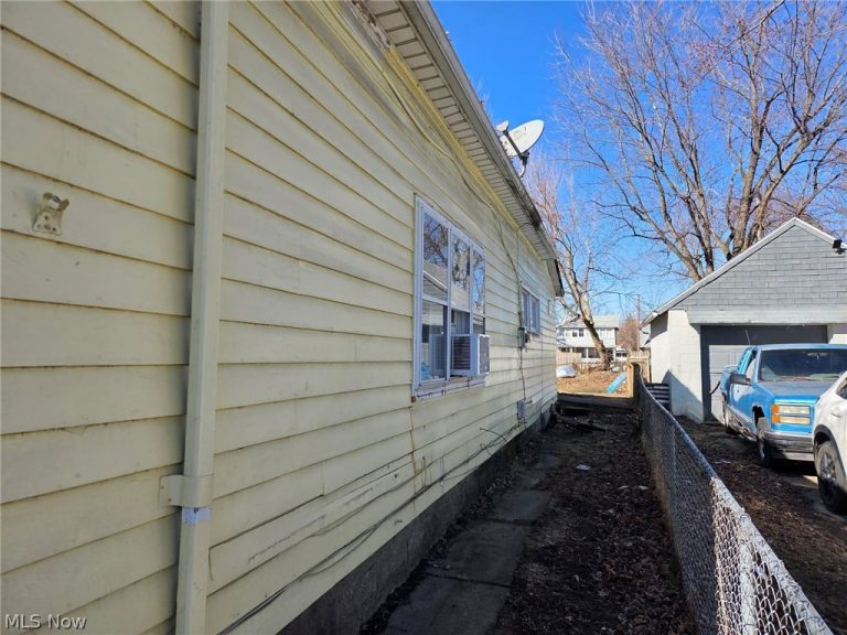 1335 Peck Street, Toledo, OH - Photo 3