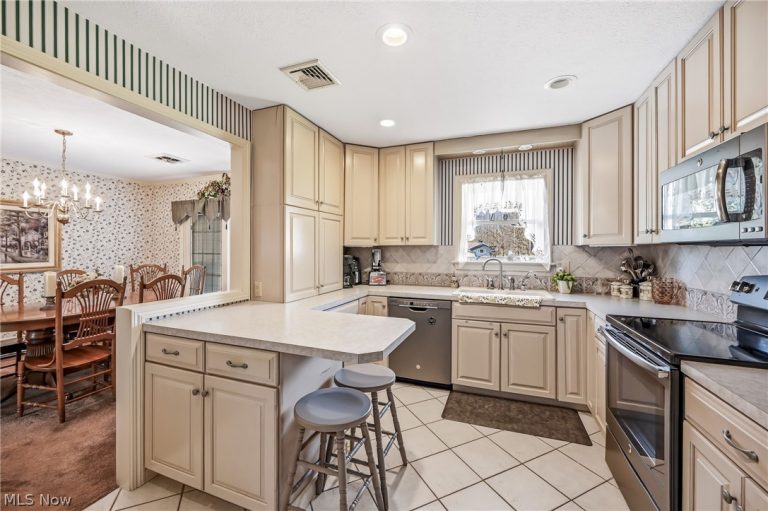 11488 12th Street, Beloit, OH - Photo 3