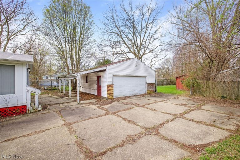 740 Fuller Street, Akron, OH - Photo 3