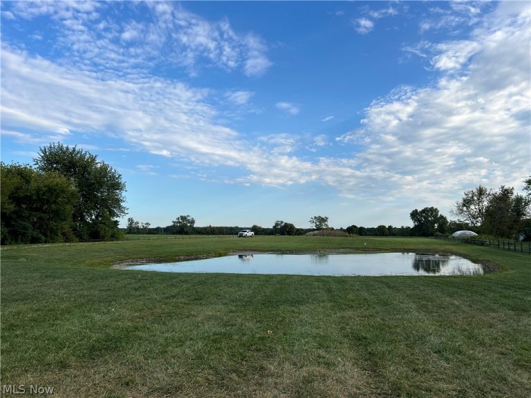 Lake Road, Vermilion, OH, 44089