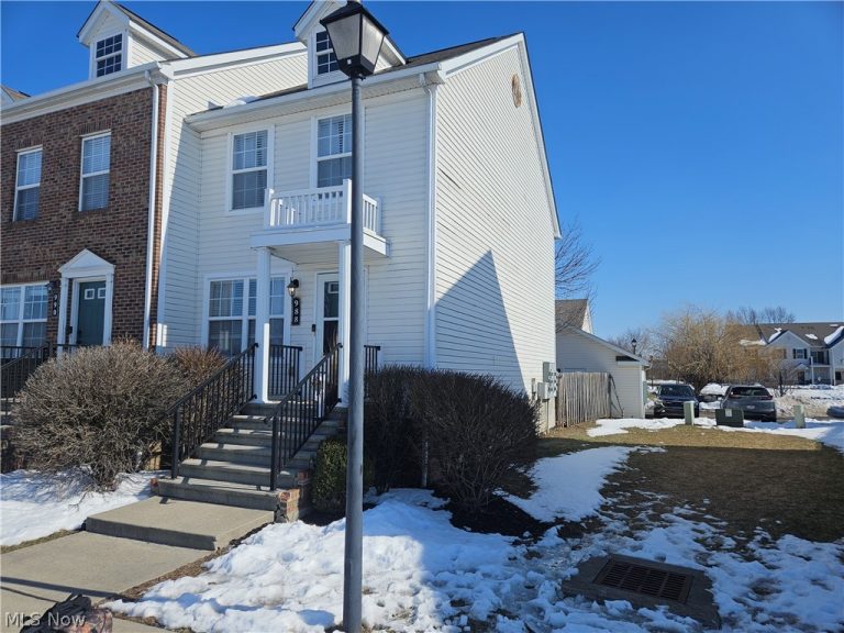 988 Hartford Village Boulevard, Columbus, OH, 43228
