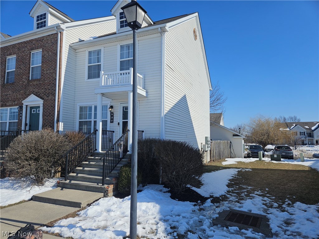 988 Hartford Village Boulevard, Columbus, OH