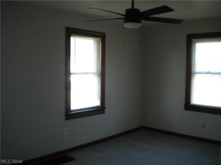 332 Lincoln Avenue, Barberton, OH - Photo 8