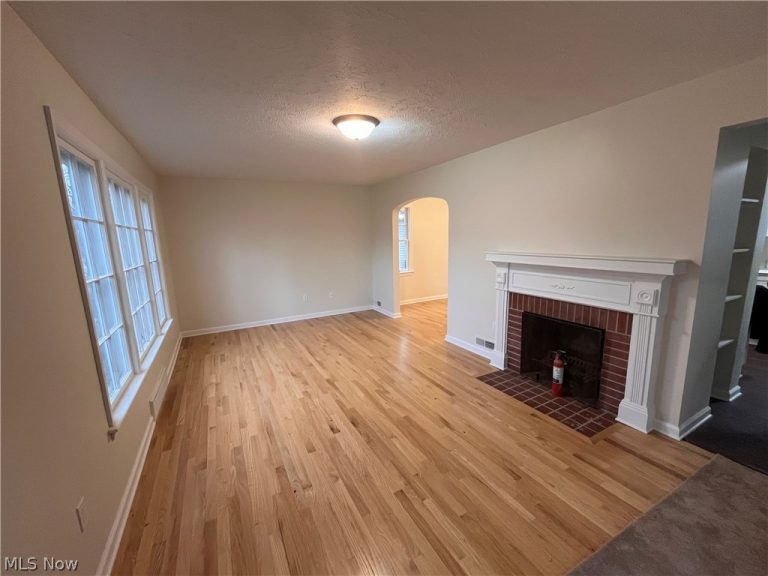 3752 Lowell Road, Cleveland Heights, OH - Photo 5