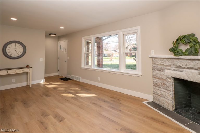 2849 Wise Avenue, Canton, OH - Photo 3