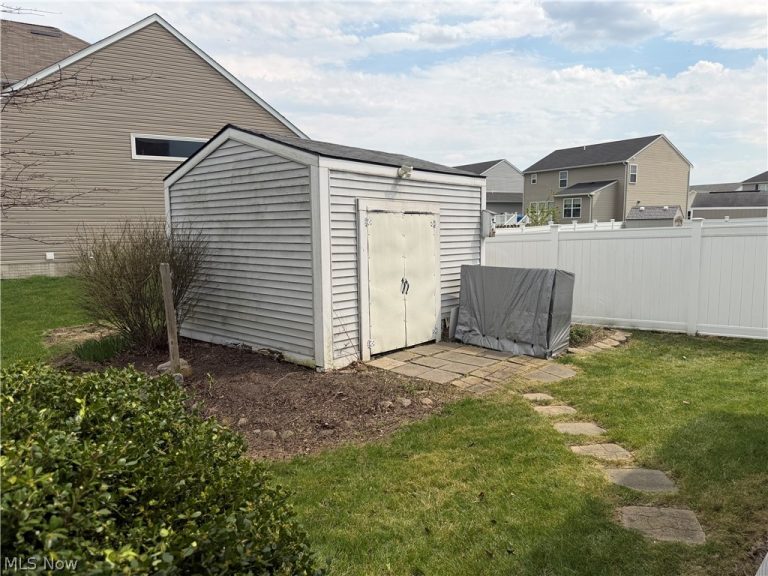 3307 Church Drive, Lorain, OH - Photo 8
