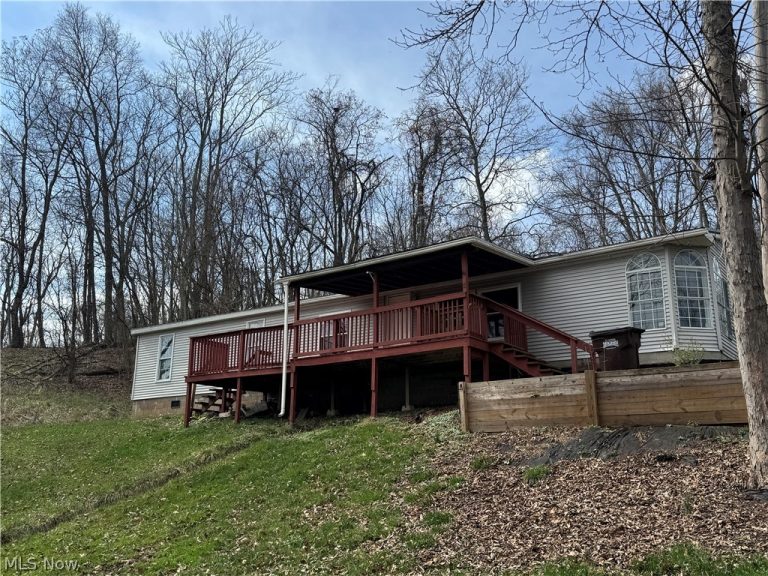 2510 Parkview Drive, Belpre, OH - Photo 3