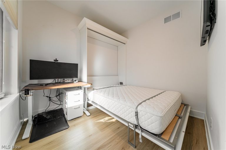 7311 Catlin Court, Cleveland, OH - Photo 6