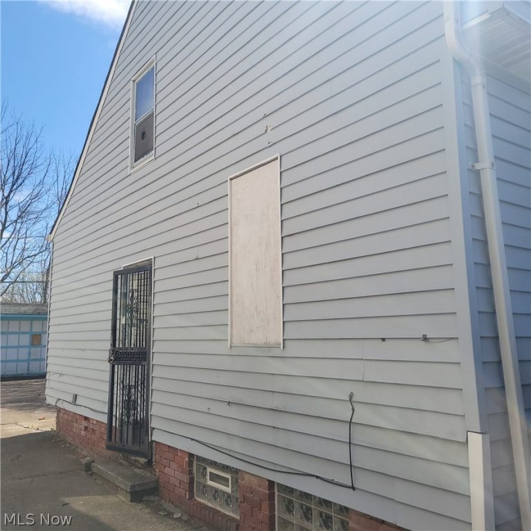 3709 106th Street, Cleveland, OH - Photo 4