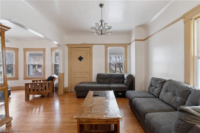 1544 Wyandotte Avenue, Lakewood, OH - Photo 3