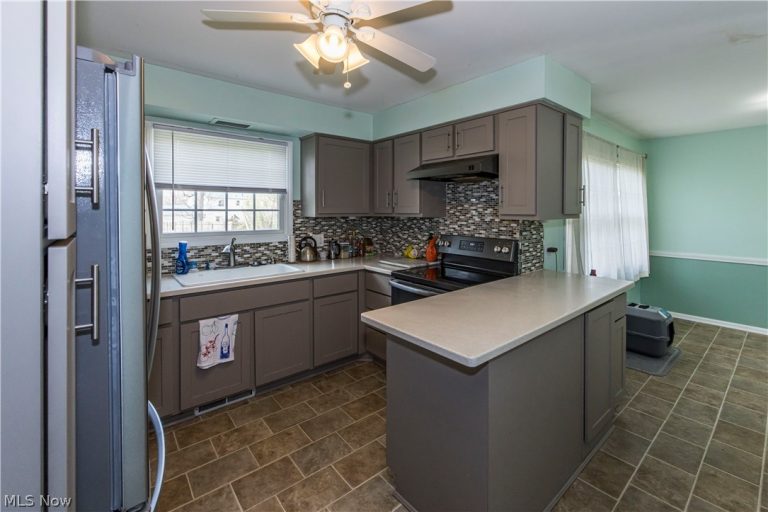 4607 Woodside Avenue, Canton, OH - Photo 4