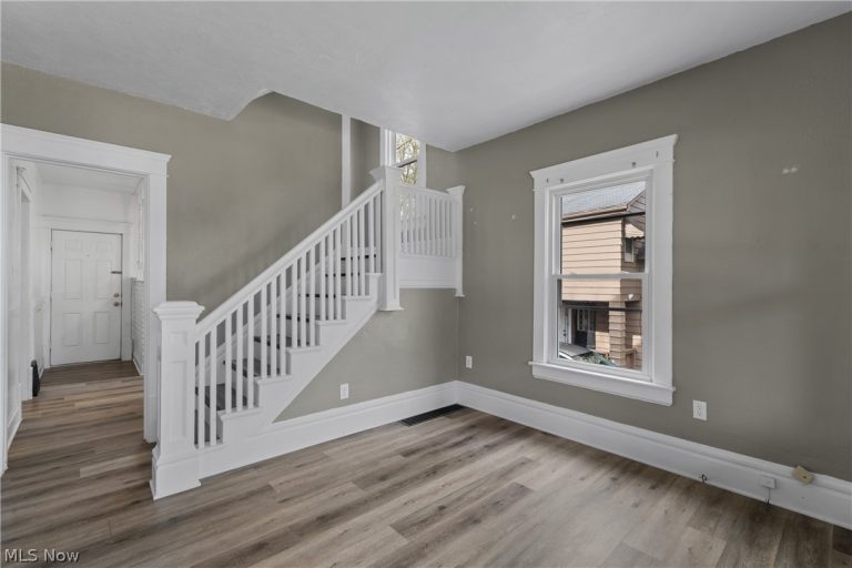 32 Penfield Avenue, Akron, OH - Photo 4