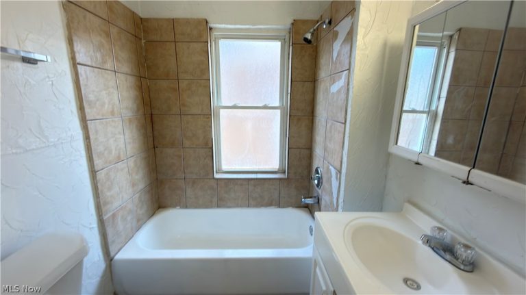 3581 149th Street, Cleveland, OH - Photo 8