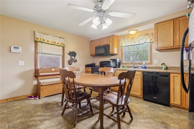 5777 Nave Street, Canton, OH - Photo 6