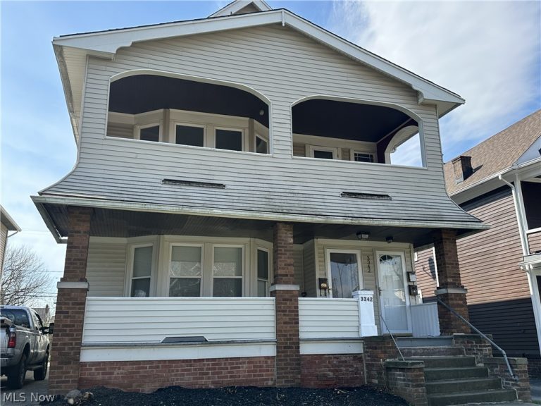 3342 Desota Avenue #1, Cleveland Heights, OH - Photo 2
