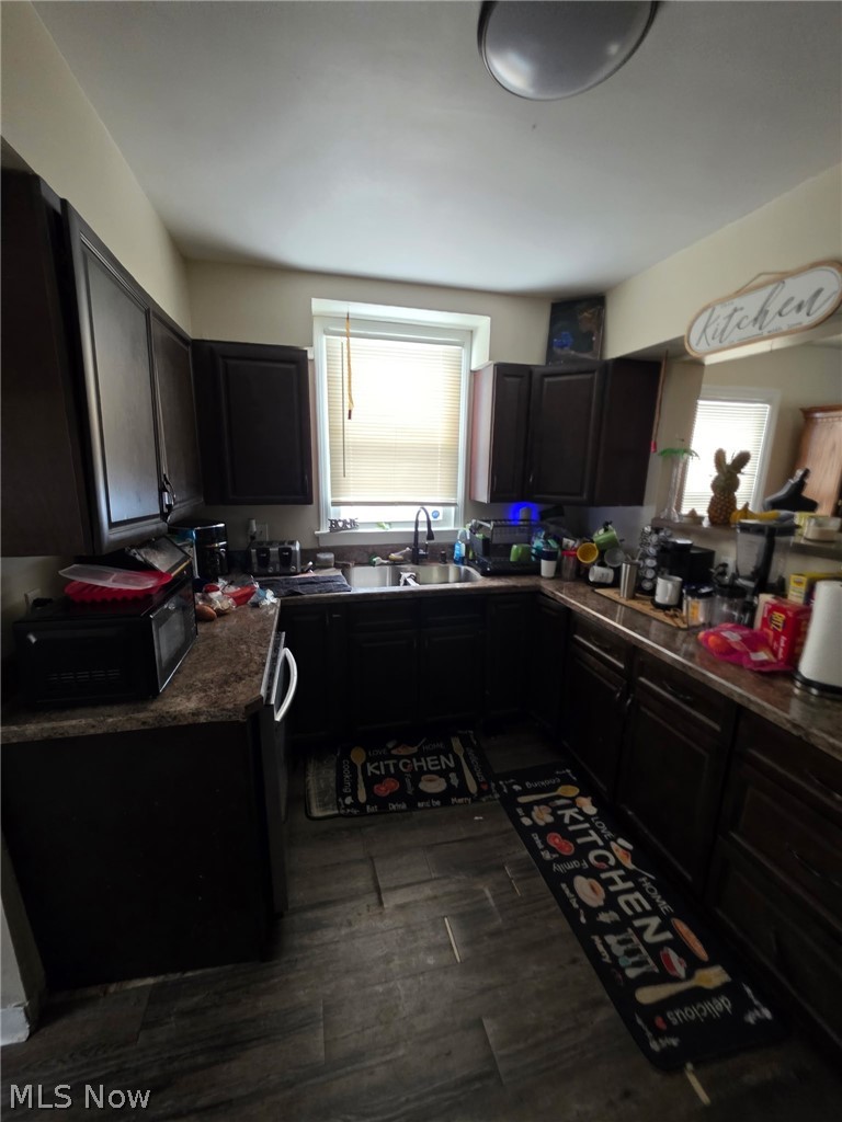2370 Taylor Road, East Cleveland, OH - Photo 8