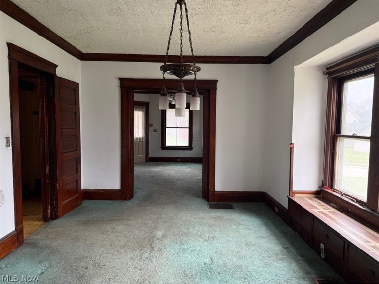 1623 Elsinore Avenue, East Cleveland, OH - Photo 6