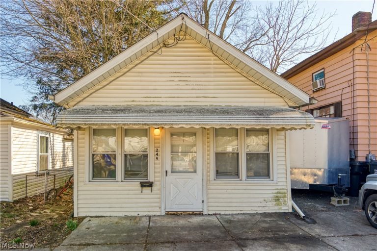 249 Harris Avenue, Ravenna, OH, 44266