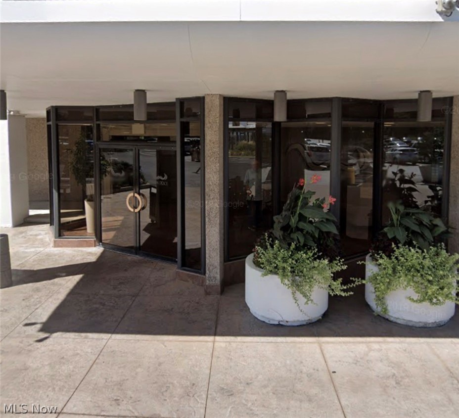 12700 Lake Road #708, Lakewood, OH