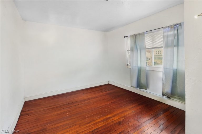 511 Brown Street, Akron, OH - Photo 8