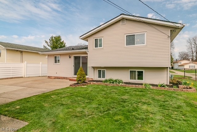 466 Waterbury Road, Eastlake, OH - Photo 8