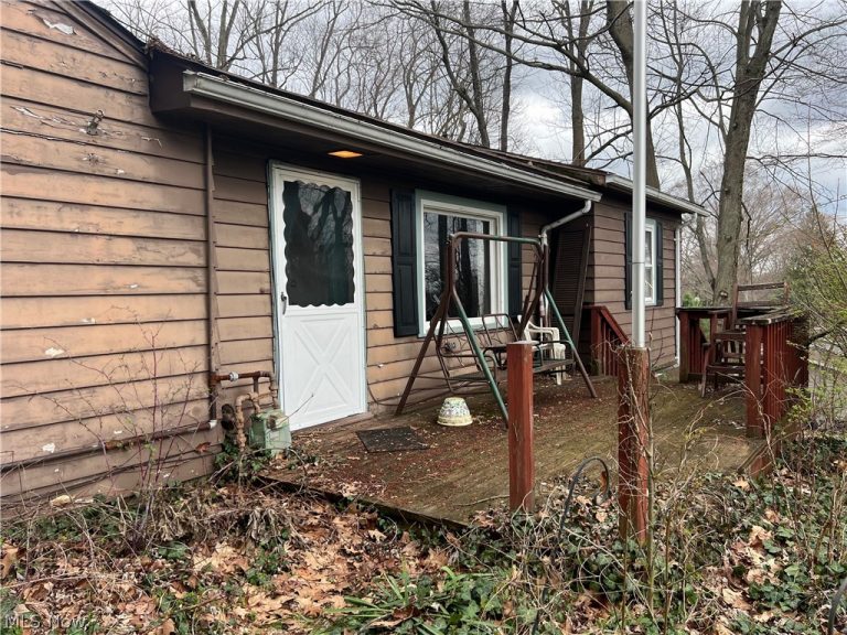 241 Parker Lane, Tallmadge, OH - Photo 3