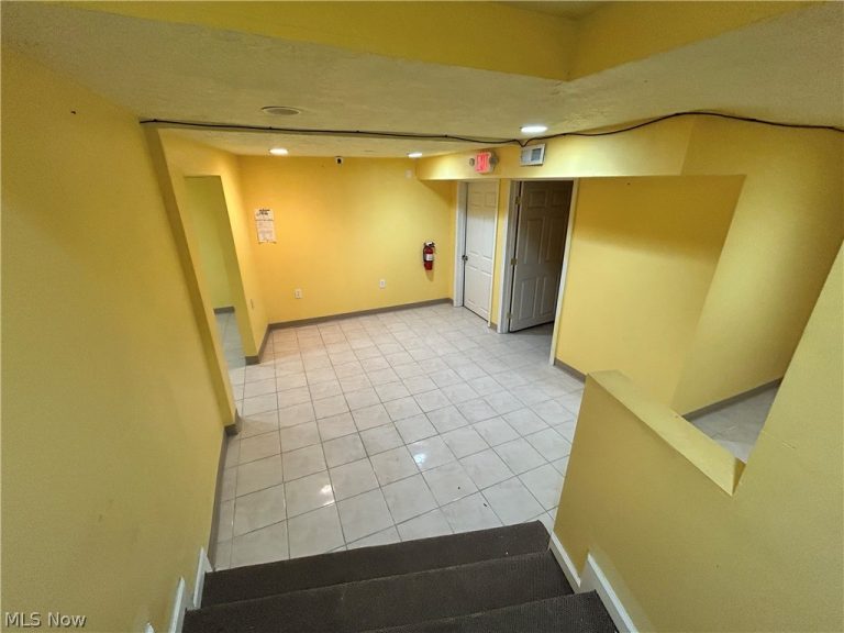 669 185th Street, Euclid, OH - Photo 3