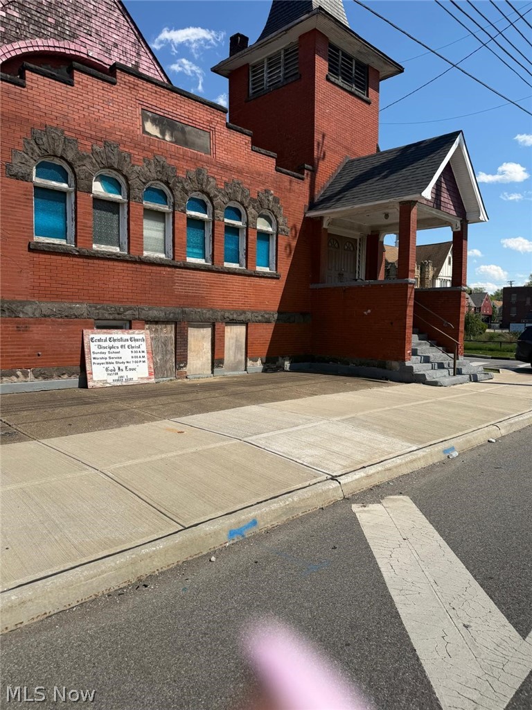 10515 Helena Avenue, Cleveland, OH - Photo 2